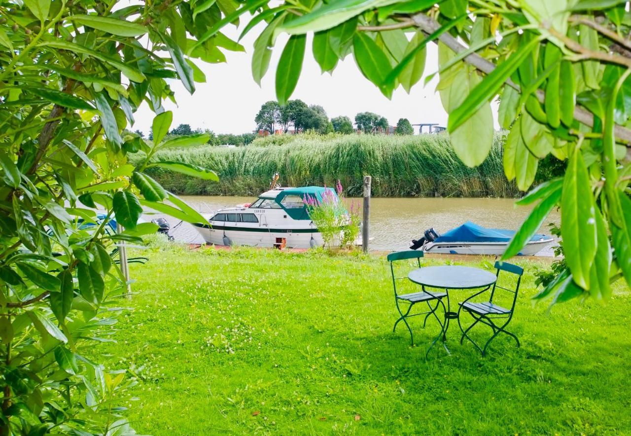Fewo Blankenese Im Haus Luehegarten Grünendeich Екстериор снимка